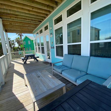 Beachside Paradise Retreat With Luxury Villa Galveston Exterior foto