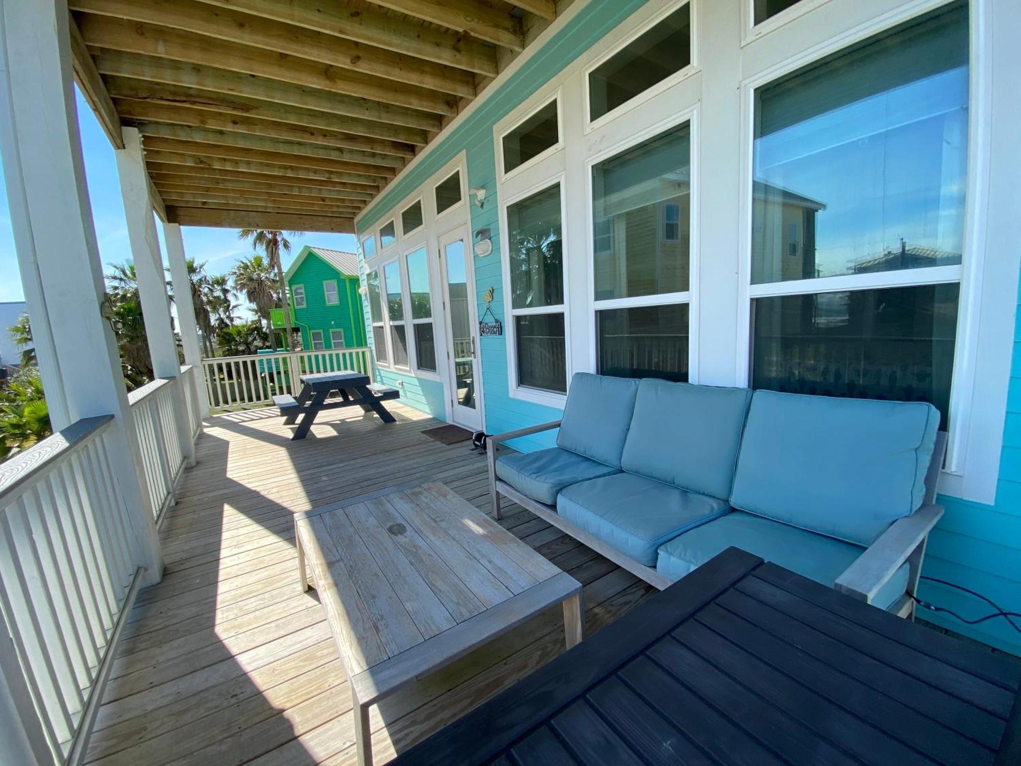 Beachside Paradise Retreat With Luxury Villa Galveston Exterior foto